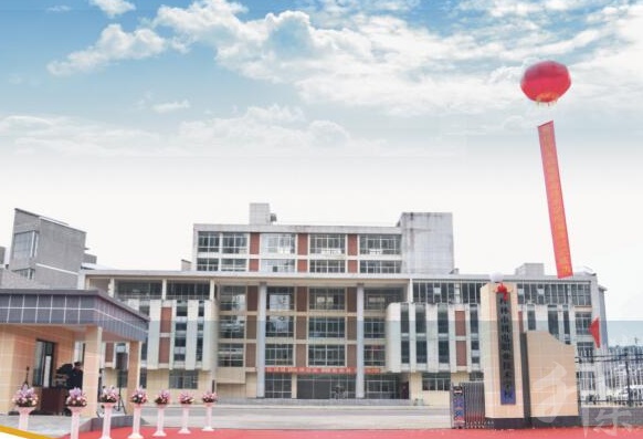 桂林市(shi)機(jī)電(dian)職業技(ji)術(shù)學(xué)校